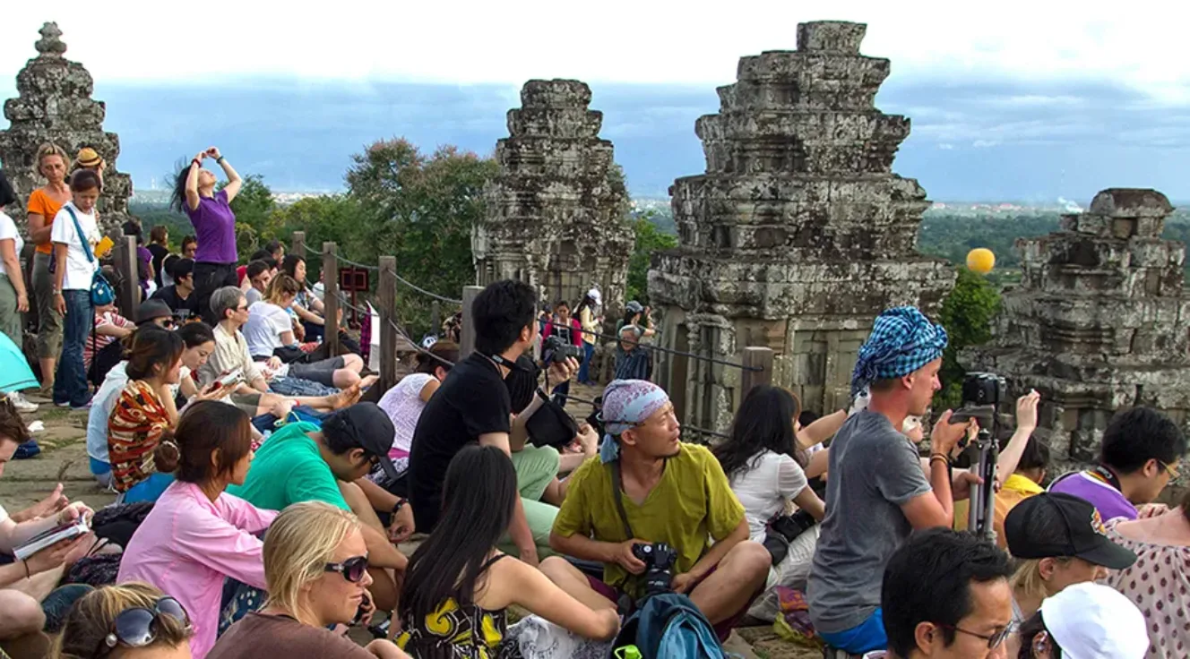 Photo of pilgrims and tourists at Phnom Bakheng, Siem Reap Province, Cambodia