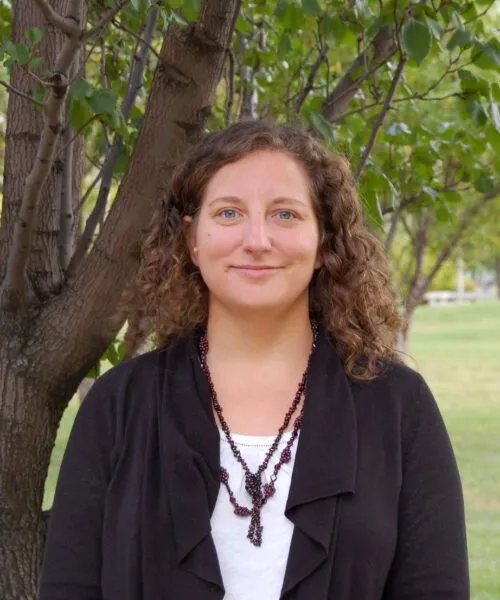 Headshot of Dr. Grossman 