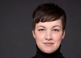 headshot of trina sandschafer 