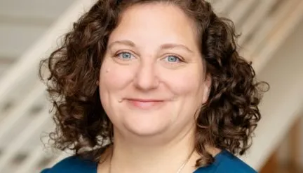 head shot of Heather Grossman