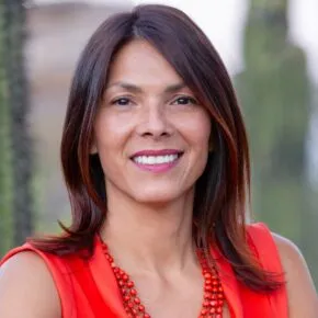 headshot of wanda dalla costa