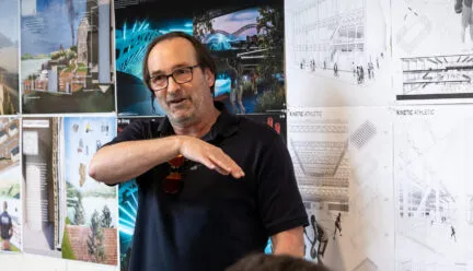 jurist discussing project with reviewers and students