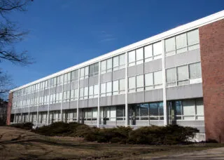 school of art &amp; design building peabody drive view